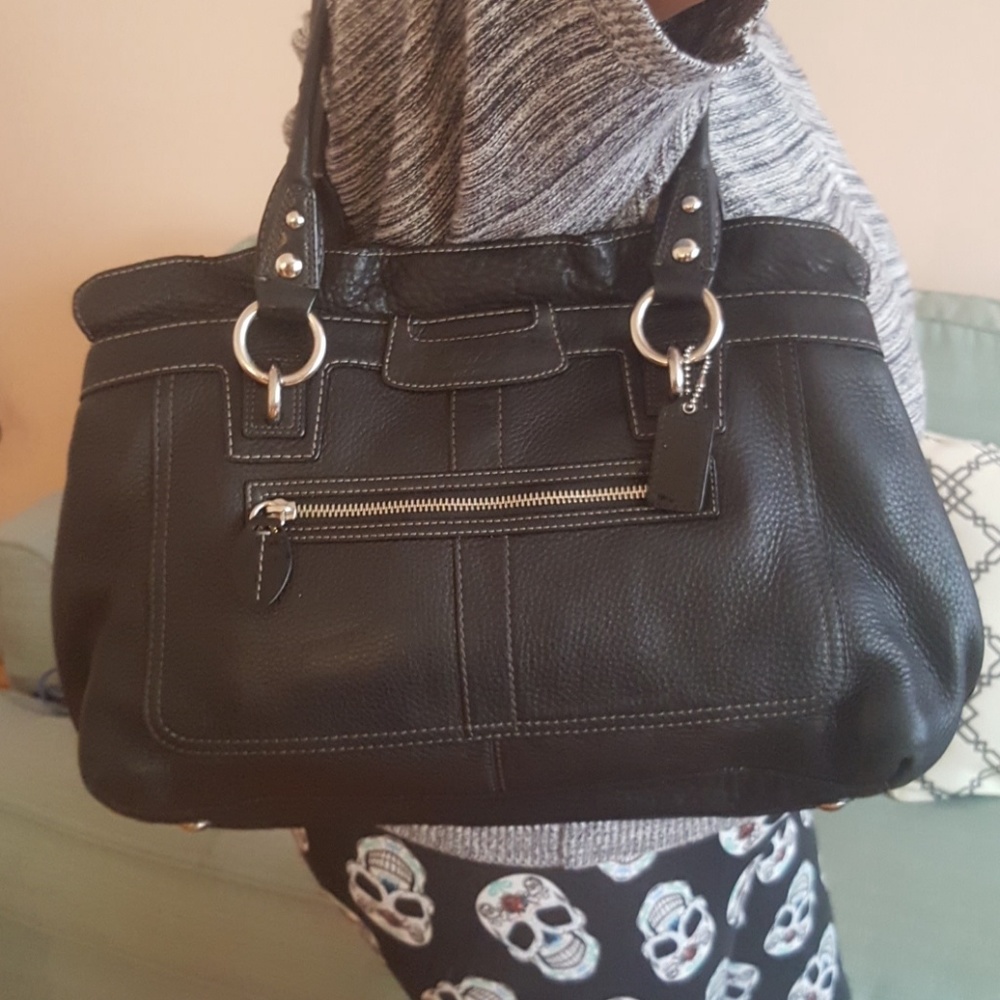 Penelope Shoper large 13160. Coach peple leather.